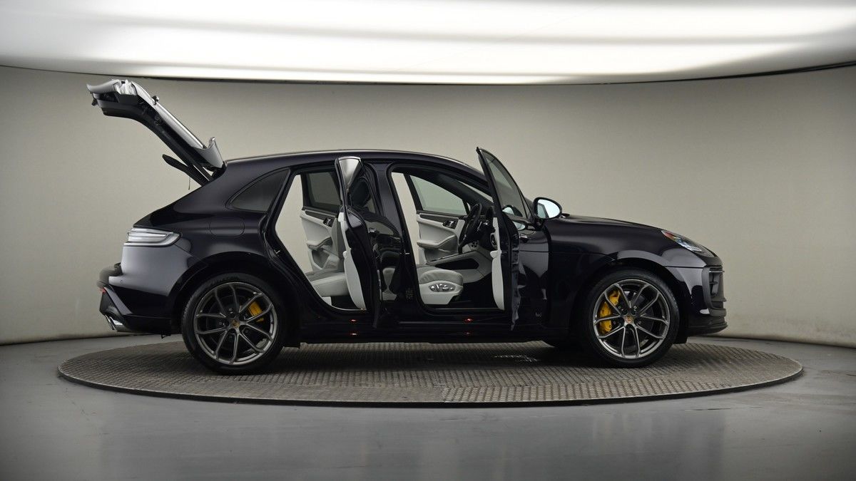 More views of Porsche Macan