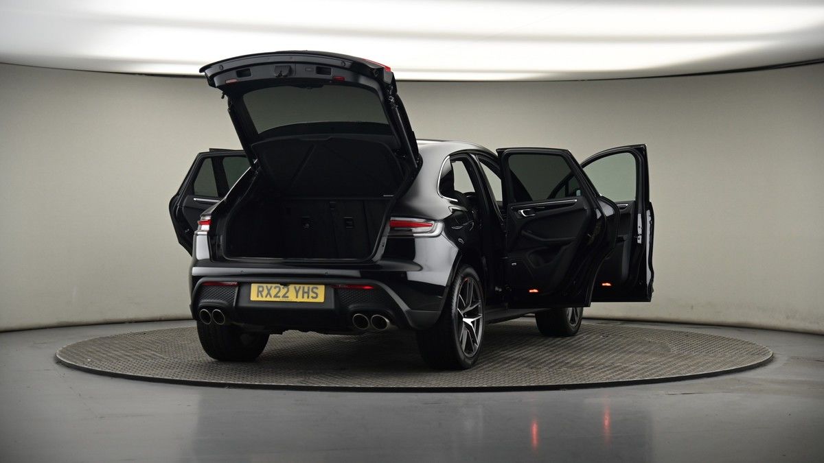 More views of Porsche Macan