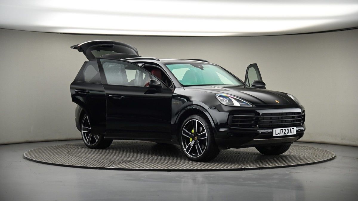 More views of Porsche Cayenne