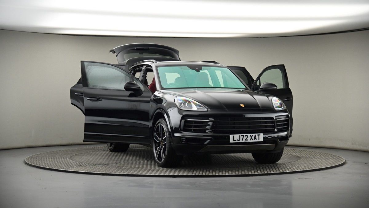 More views of Porsche Cayenne