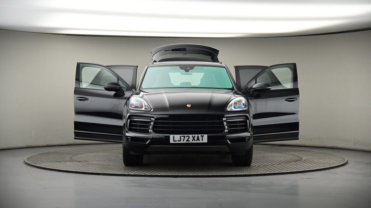 More views of Porsche Cayenne