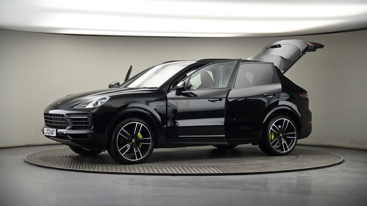 More views of Porsche Cayenne
