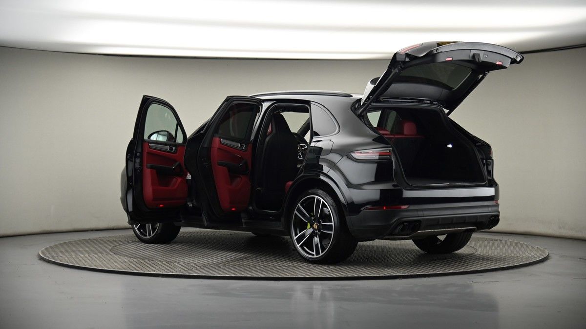 More views of Porsche Cayenne