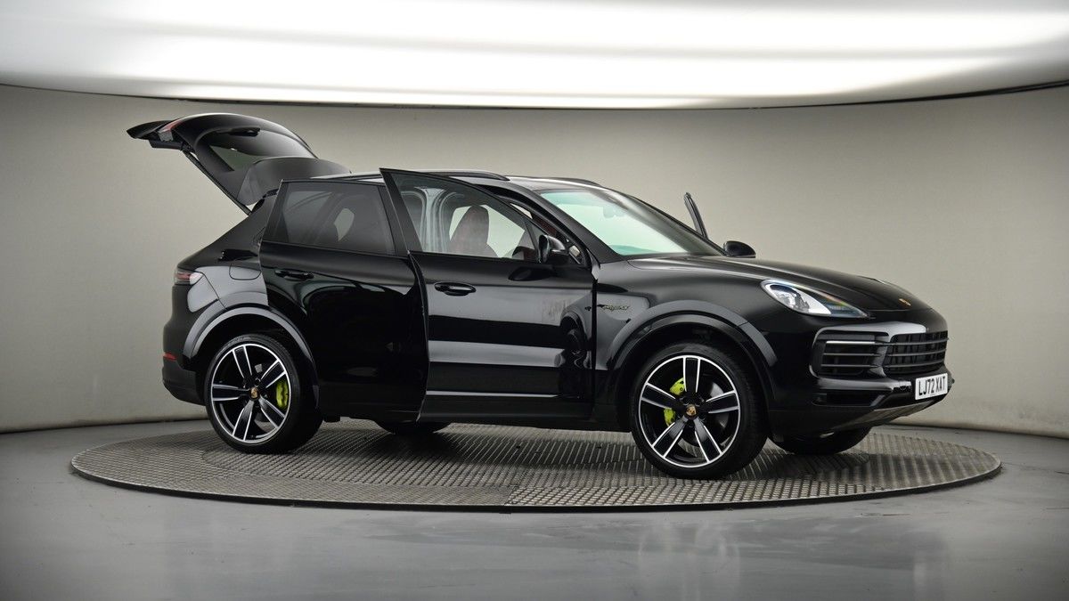 More views of Porsche Cayenne