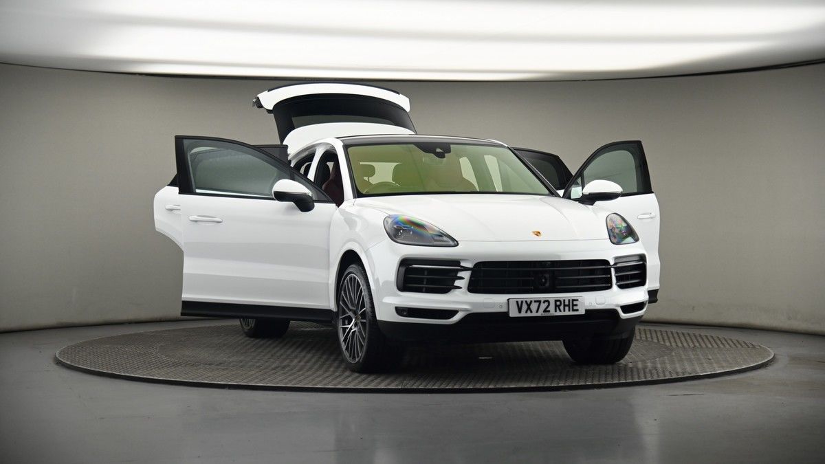 More views of Porsche Cayenne