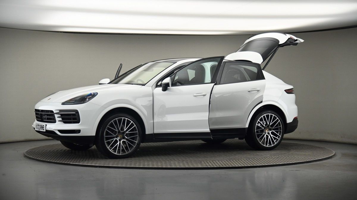 More views of Porsche Cayenne