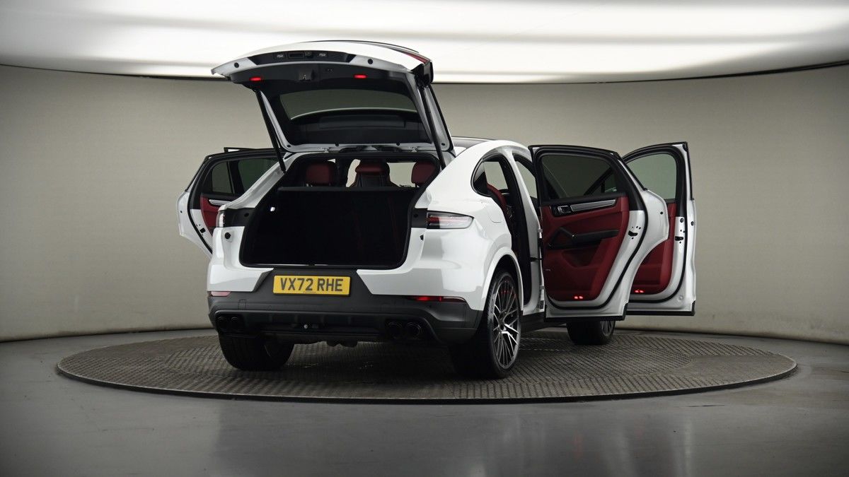 More views of Porsche Cayenne