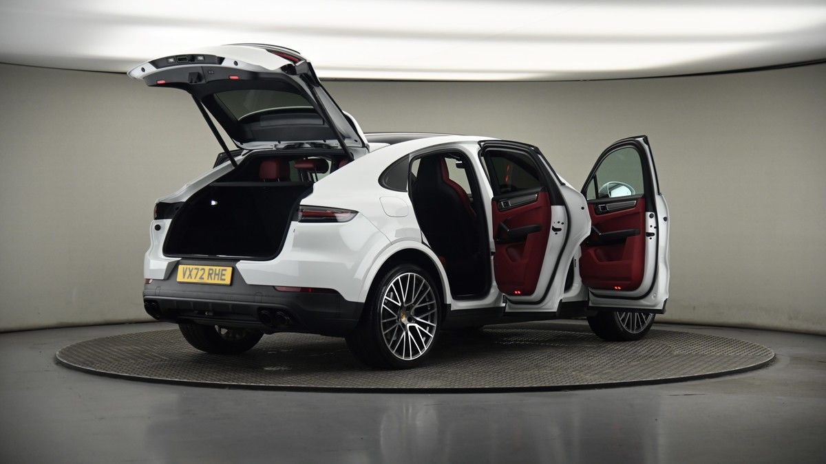More views of Porsche Cayenne