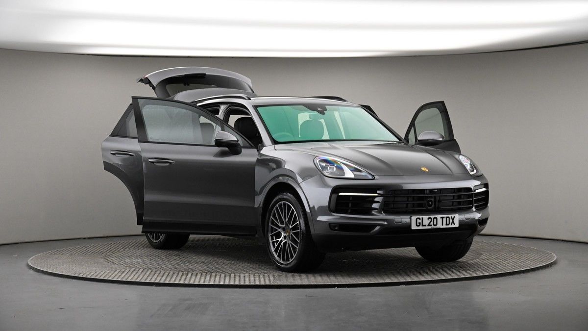 More views of Porsche Cayenne
