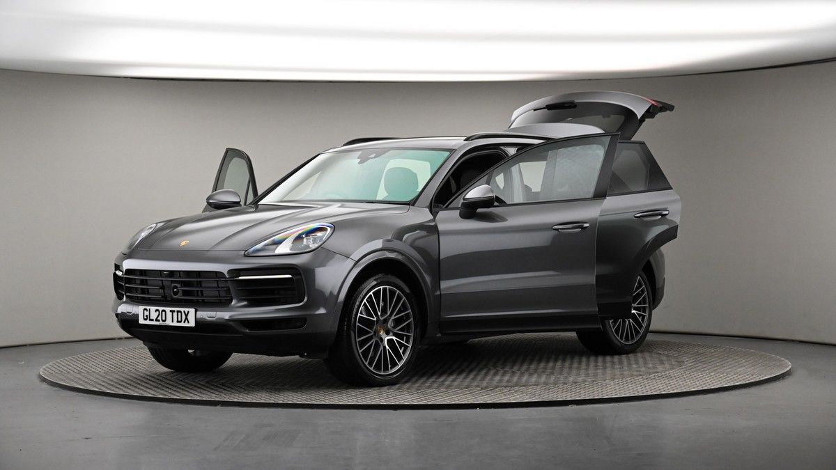 More views of Porsche Cayenne