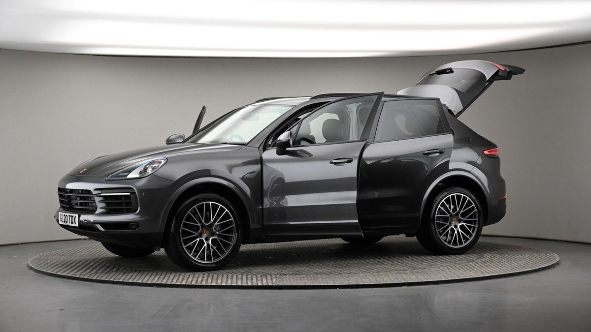 More views of Porsche Cayenne