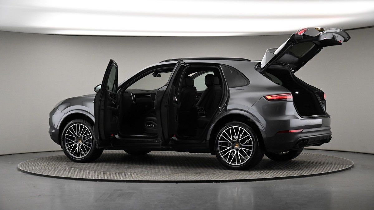 More views of Porsche Cayenne