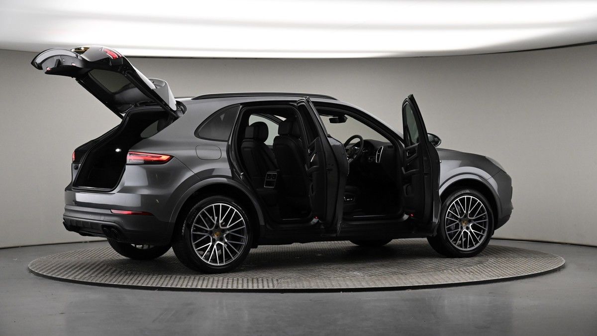 More views of Porsche Cayenne