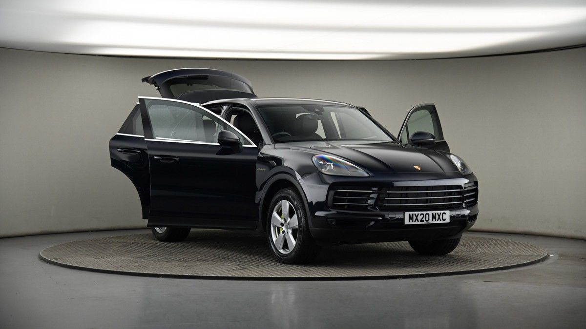More views of Porsche Cayenne
