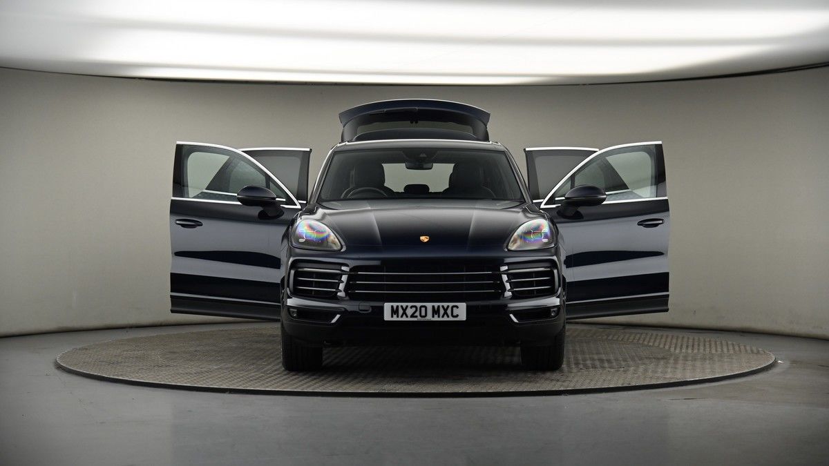 More views of Porsche Cayenne
