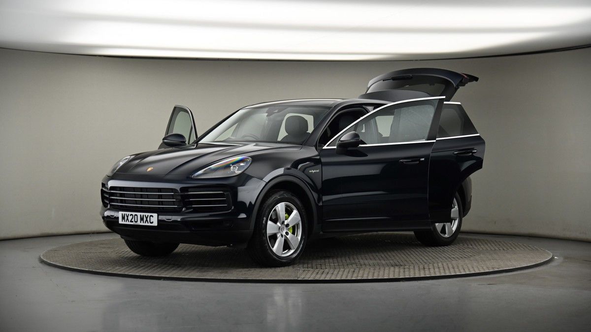 More views of Porsche Cayenne