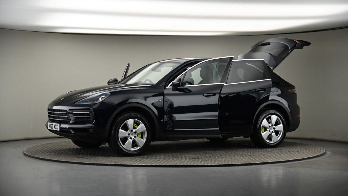 More views of Porsche Cayenne