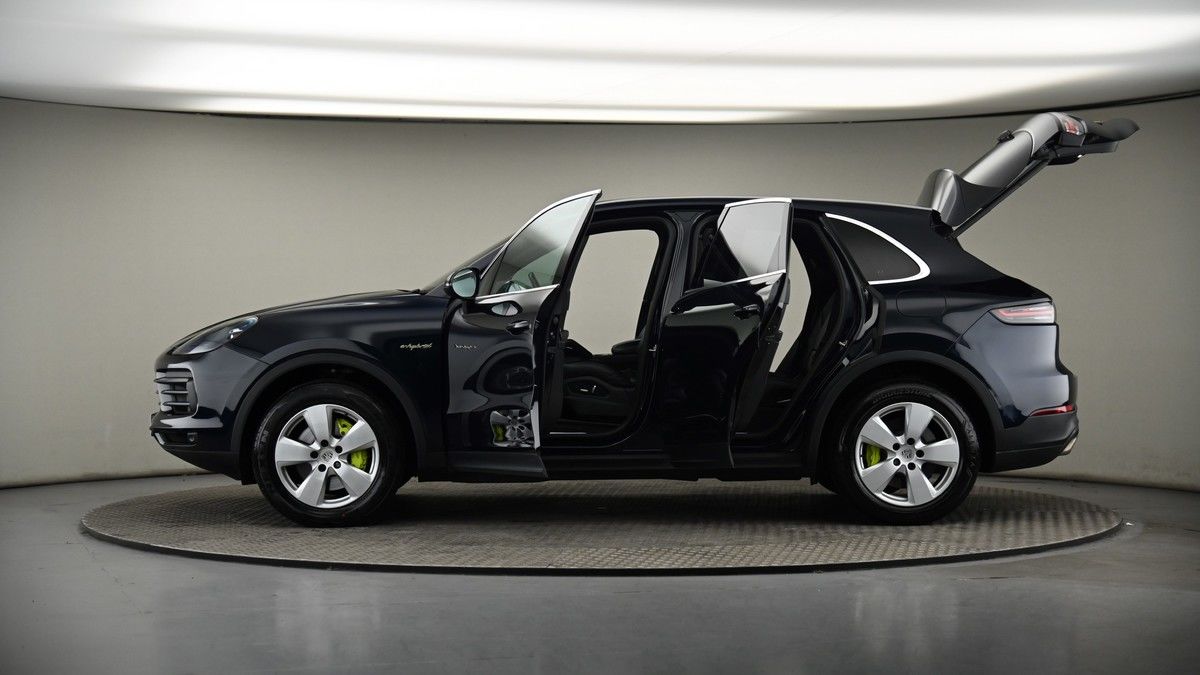 More views of Porsche Cayenne