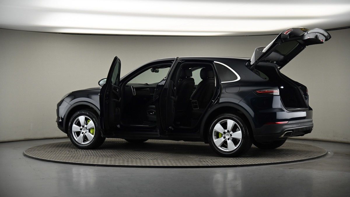 More views of Porsche Cayenne