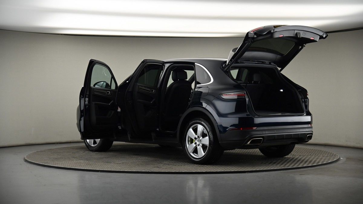 More views of Porsche Cayenne