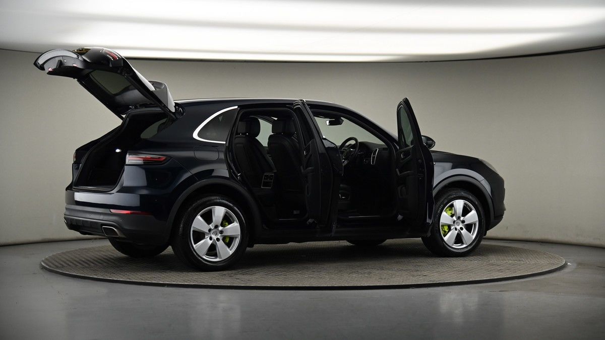 More views of Porsche Cayenne
