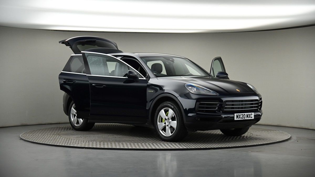 More views of Porsche Cayenne