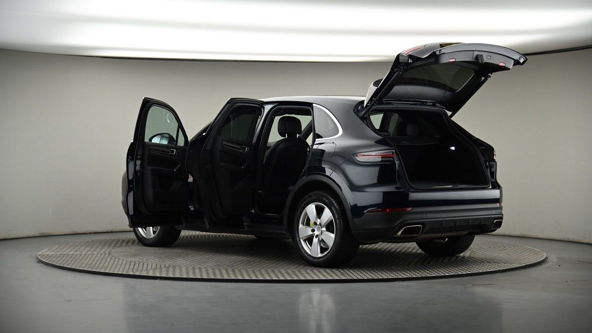 More views of Porsche Cayenne