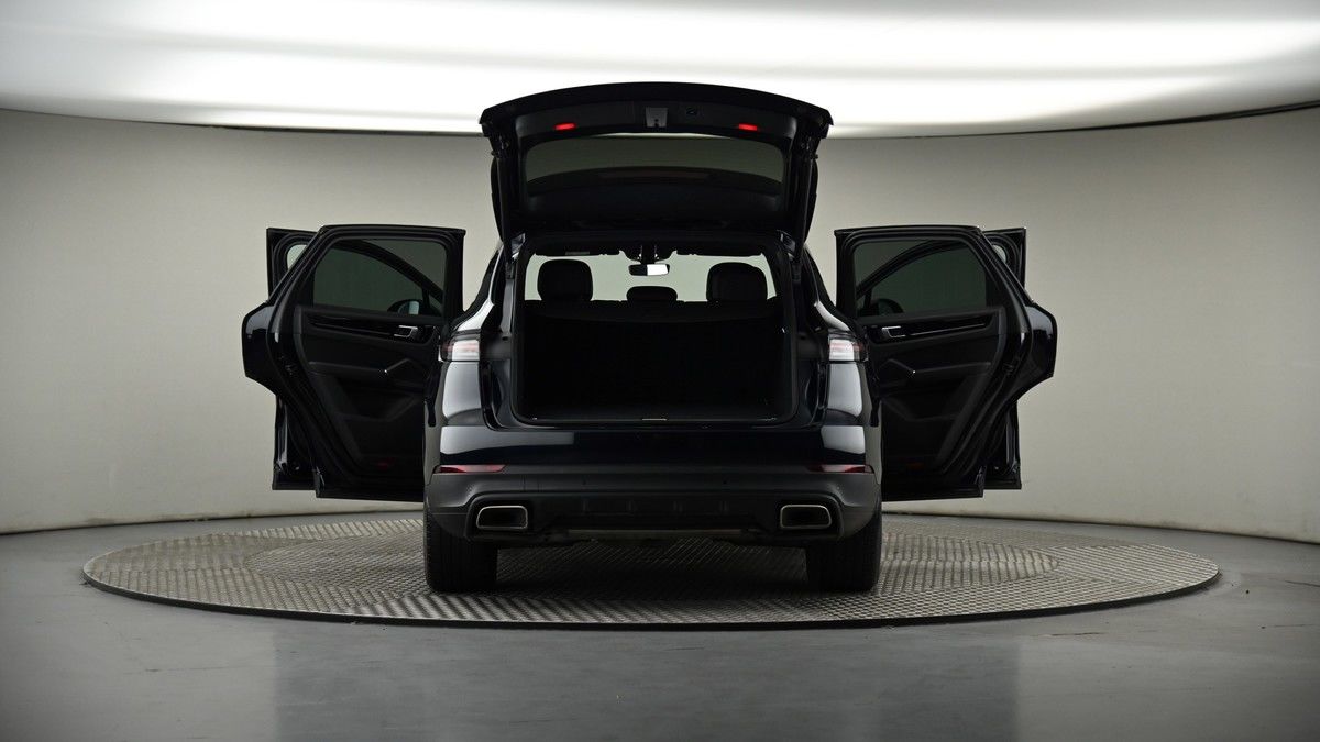 More views of Porsche Cayenne