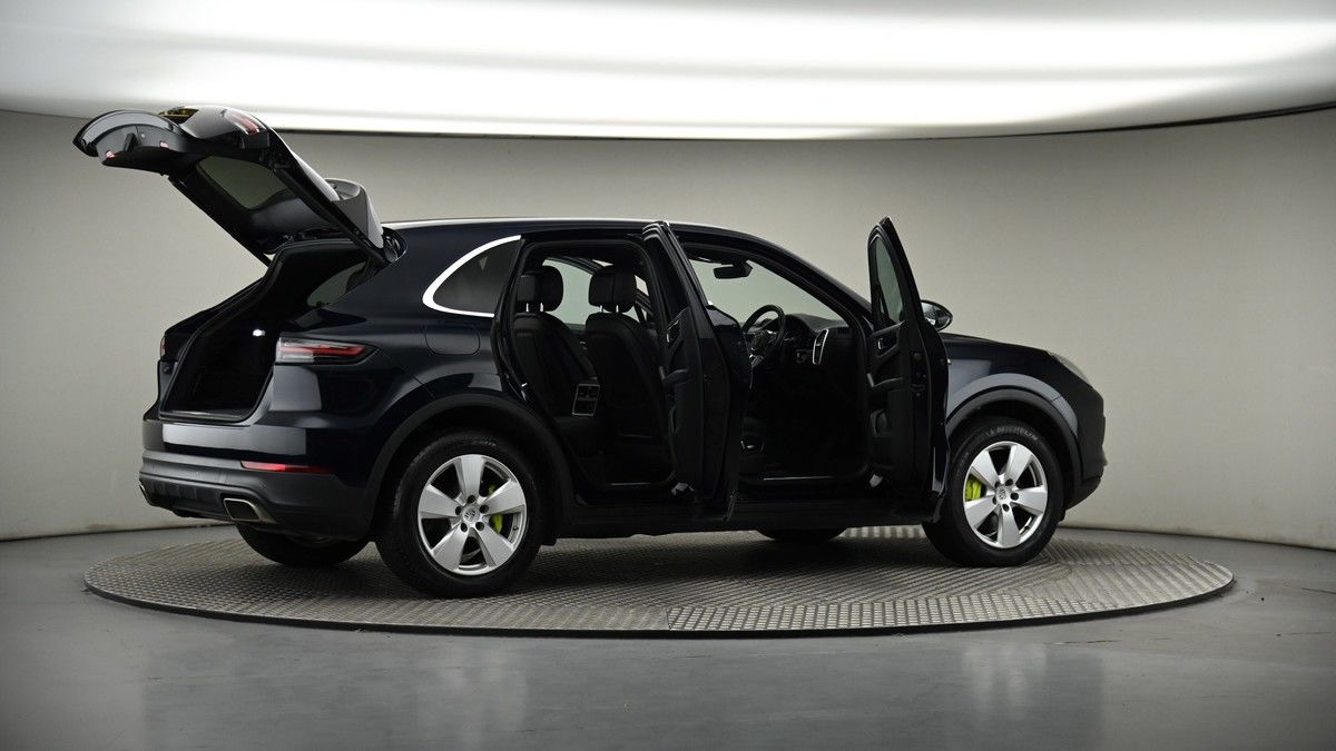 More views of Porsche Cayenne