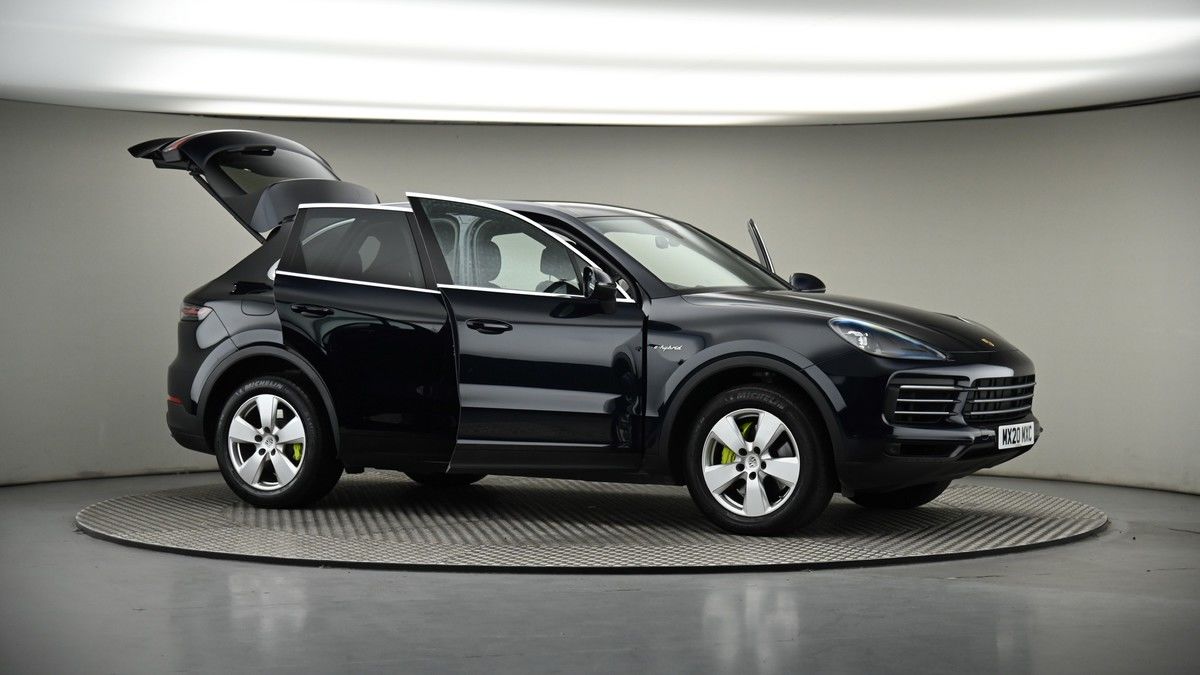 More views of Porsche Cayenne