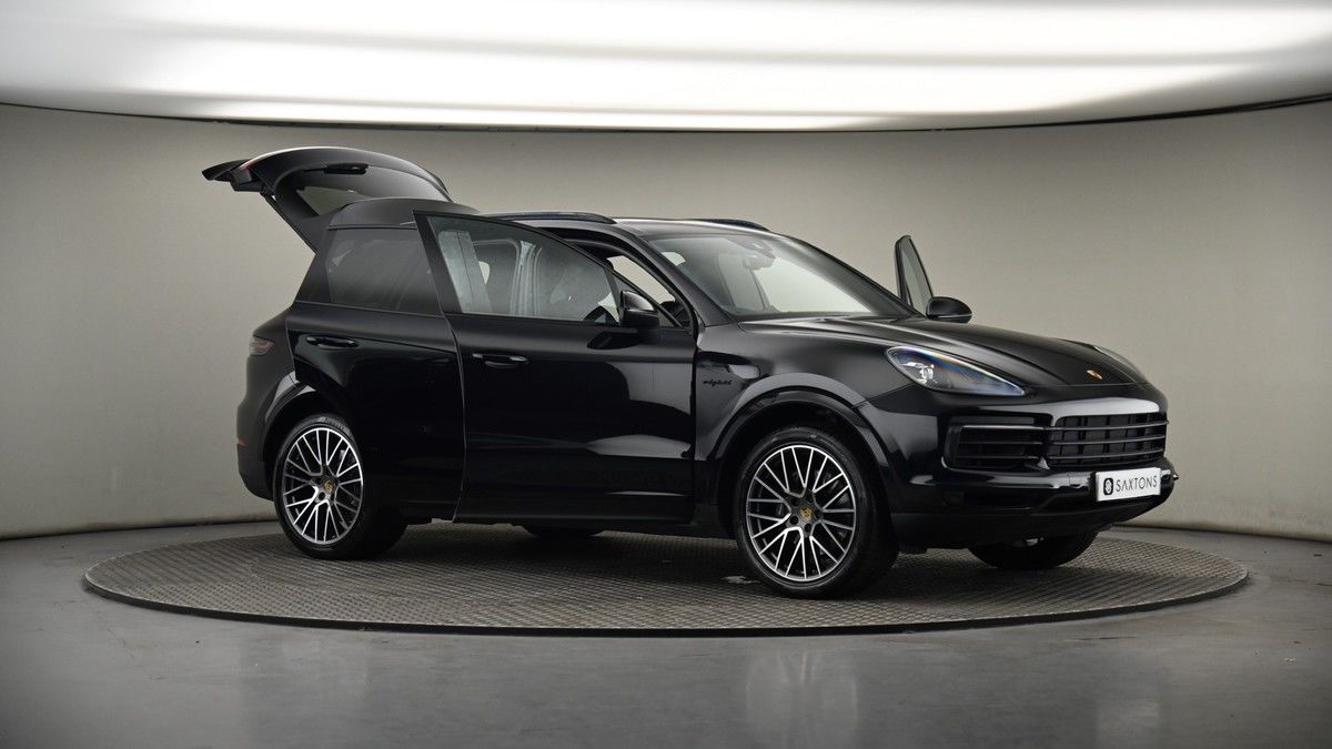 More views of Porsche Cayenne