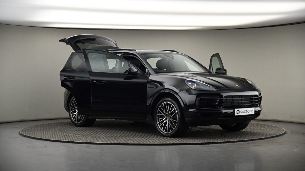 More views of Porsche Cayenne