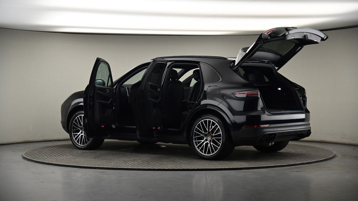 More views of Porsche Cayenne