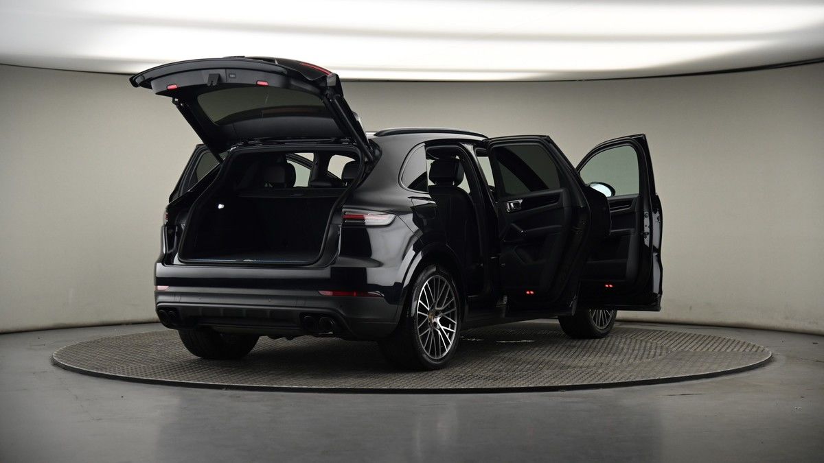 More views of Porsche Cayenne