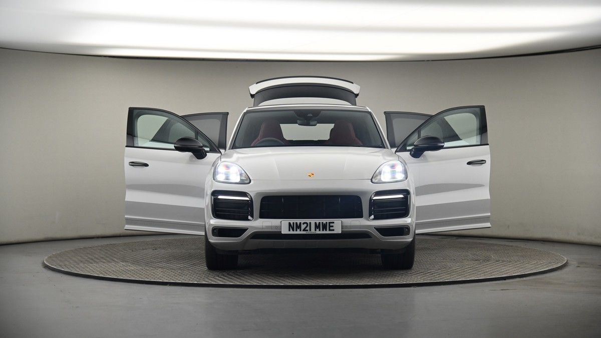 More views of Porsche Cayenne