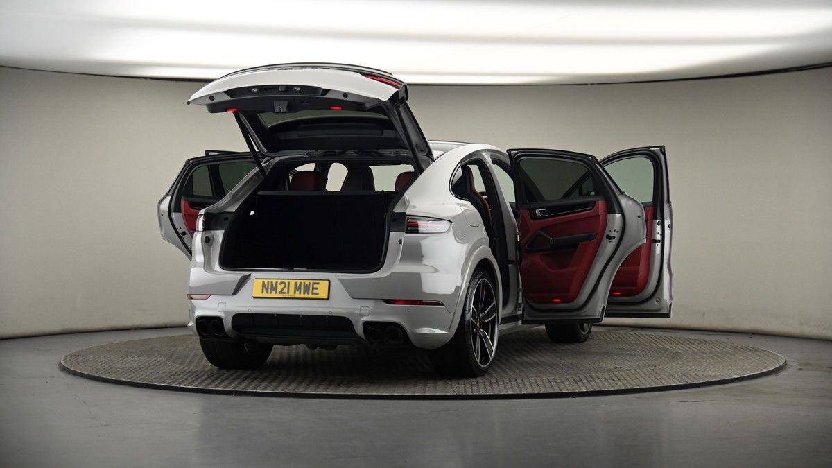 More views of Porsche Cayenne