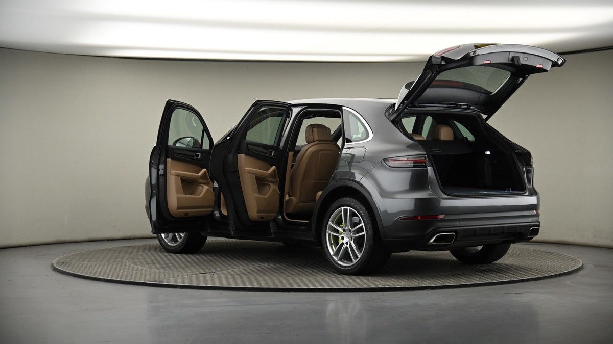 More views of Porsche Cayenne