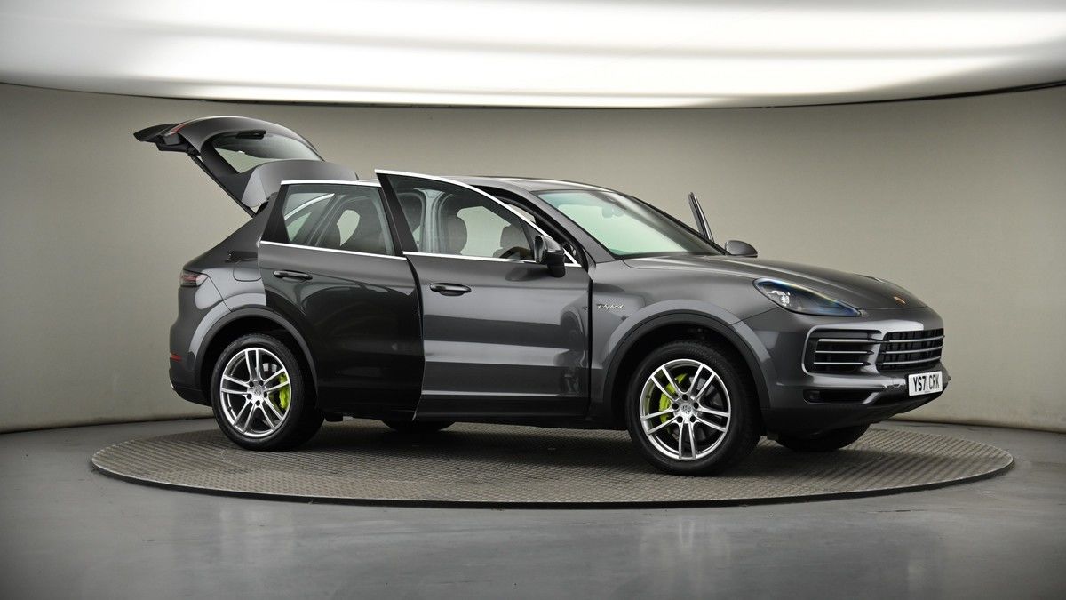 More views of Porsche Cayenne