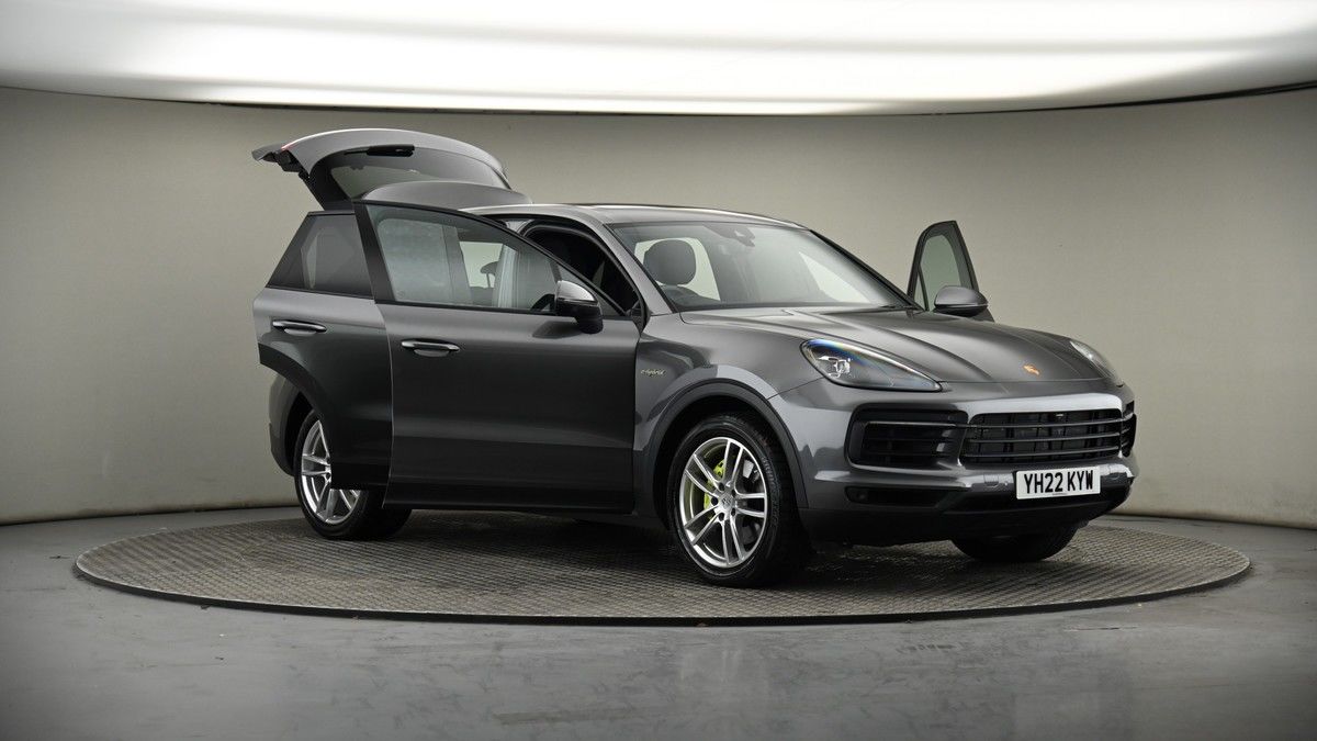 More views of Porsche Cayenne