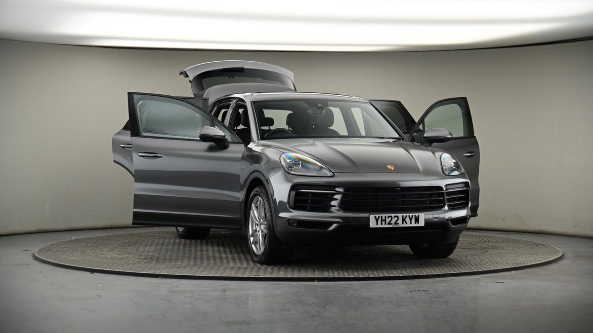 More views of Porsche Cayenne