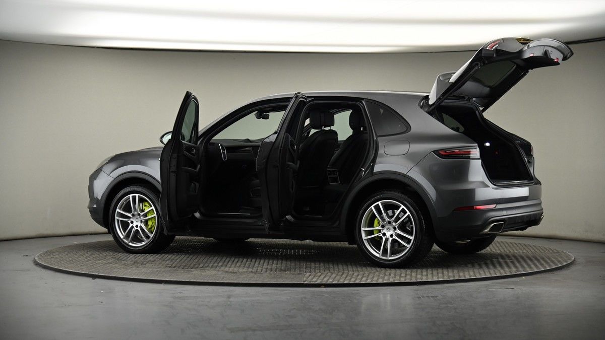More views of Porsche Cayenne