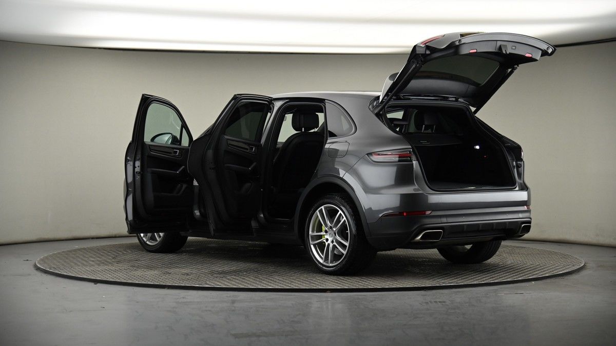 More views of Porsche Cayenne