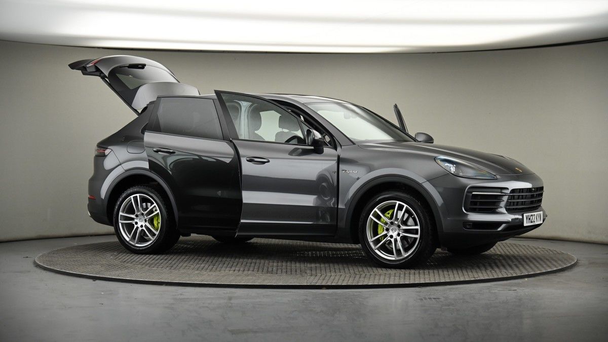 More views of Porsche Cayenne