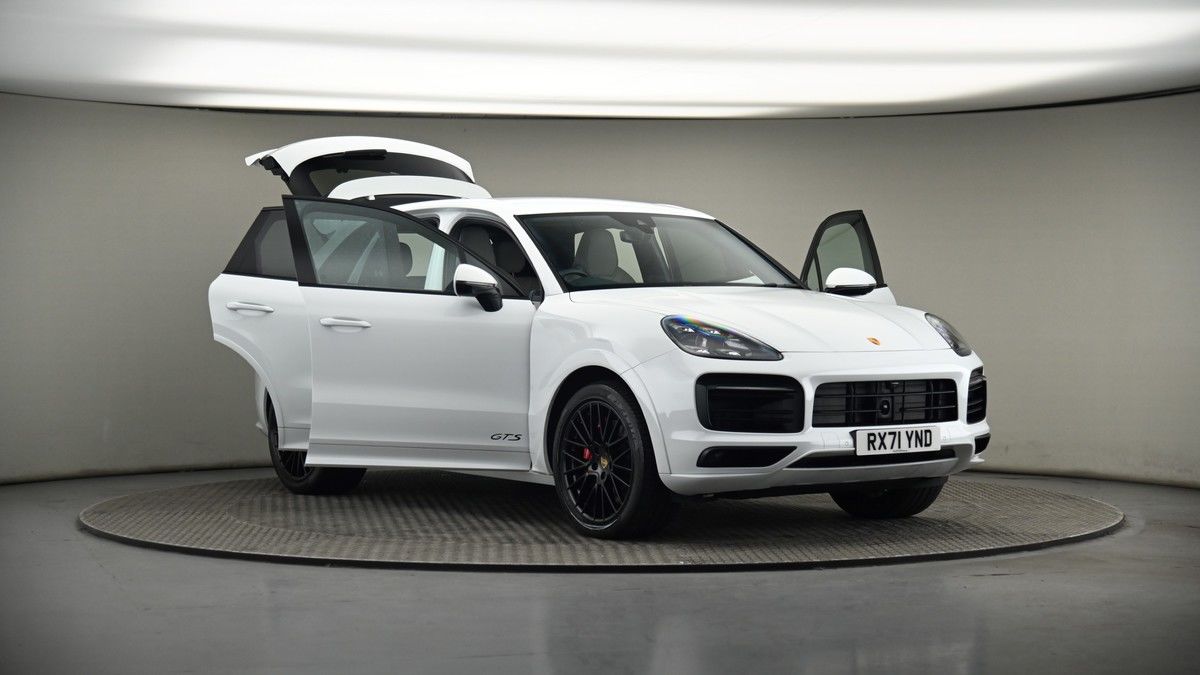 More views of Porsche Cayenne