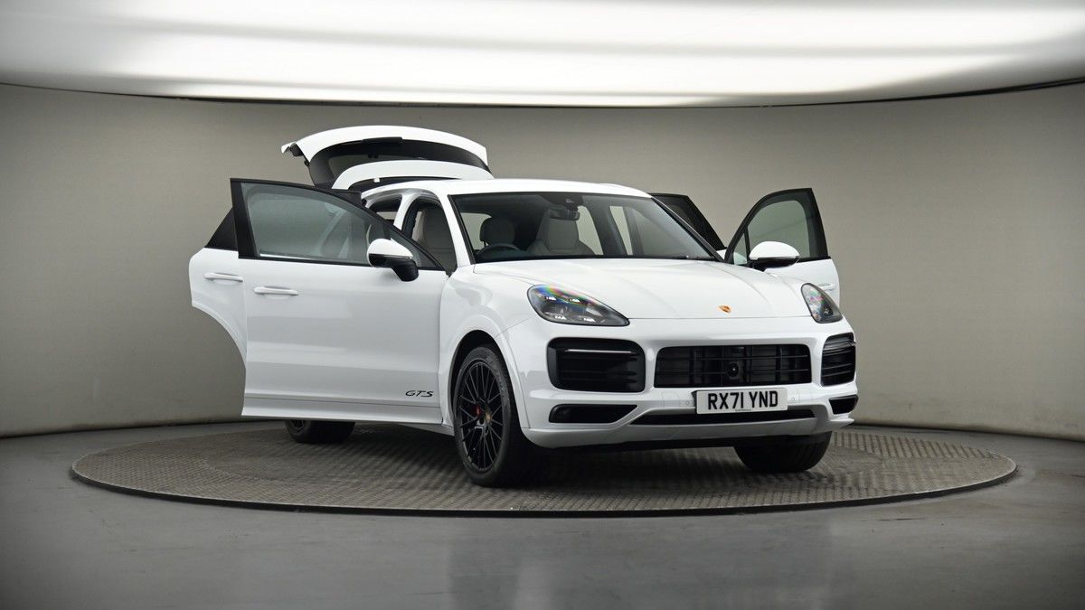 More views of Porsche Cayenne