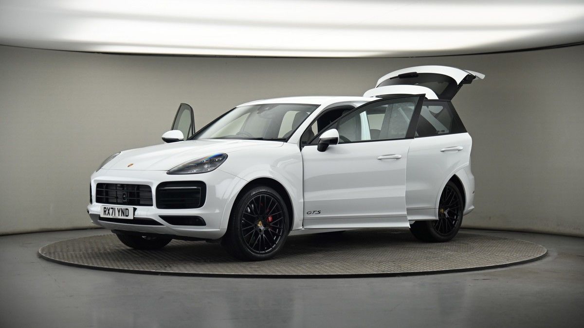 More views of Porsche Cayenne