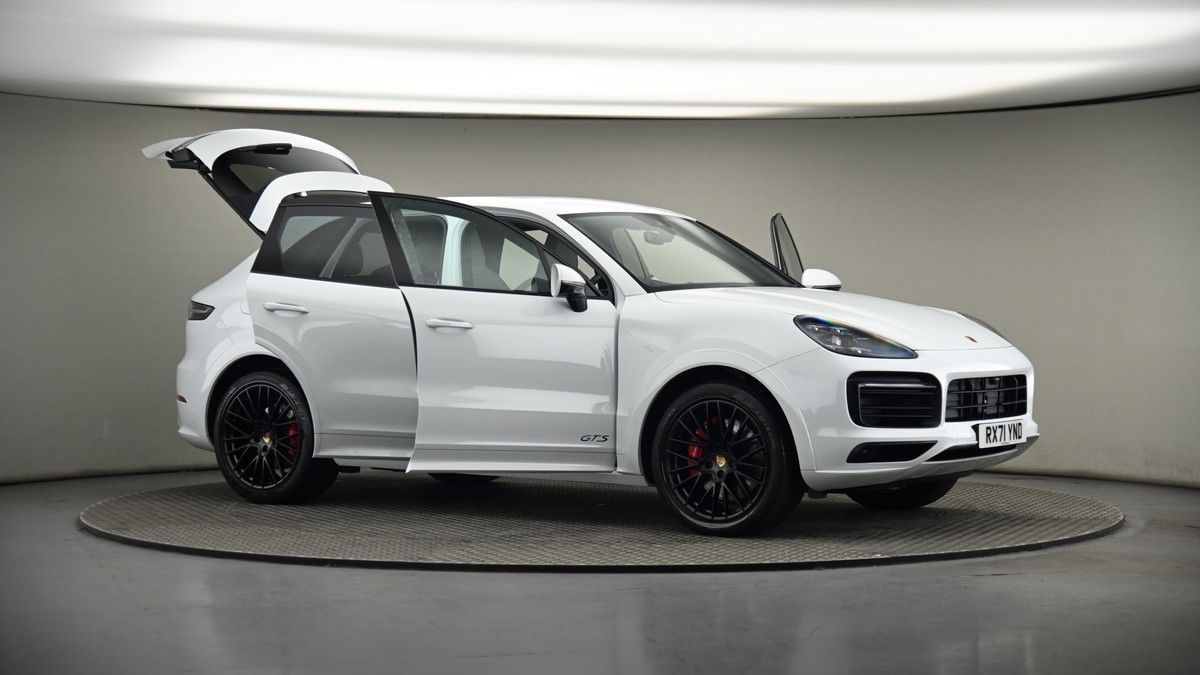 More views of Porsche Cayenne