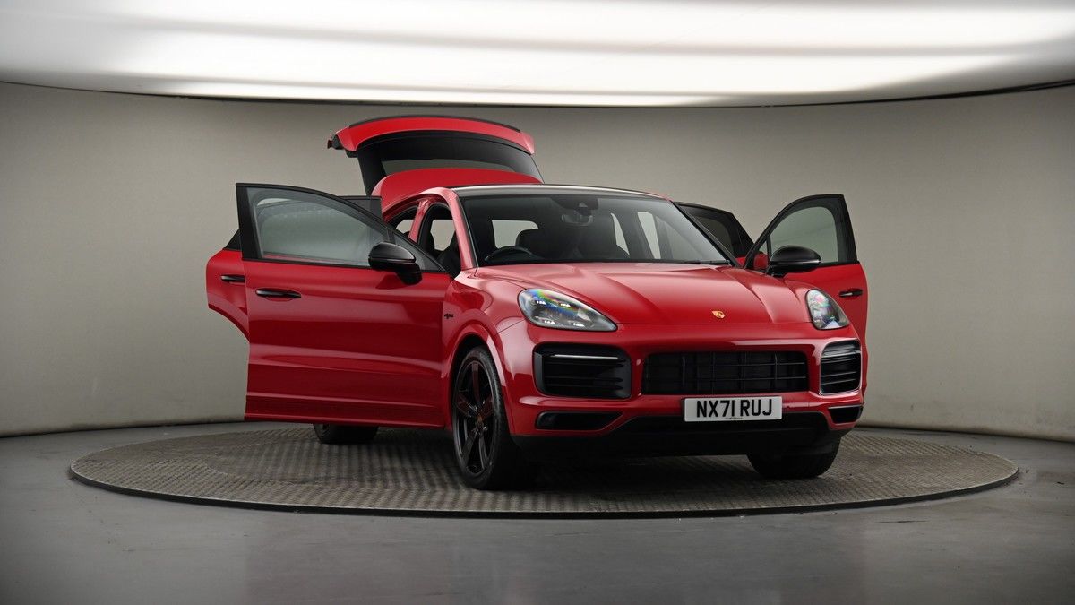 More views of Porsche Cayenne