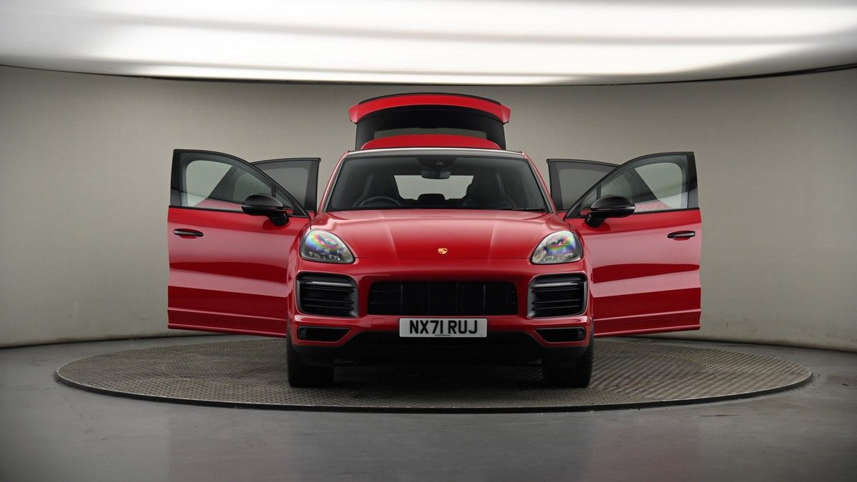 More views of Porsche Cayenne