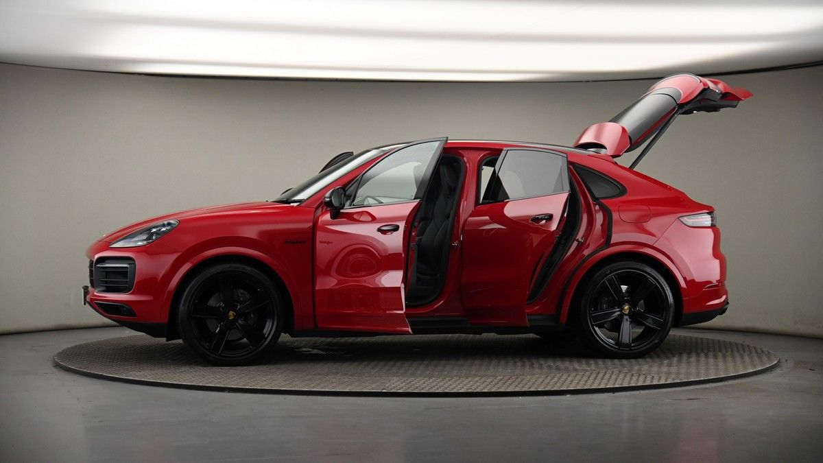More views of Porsche Cayenne